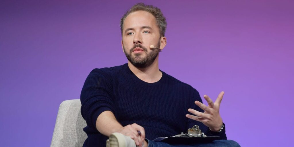 Dropbox reductions. read CEO Drew Houston's memo